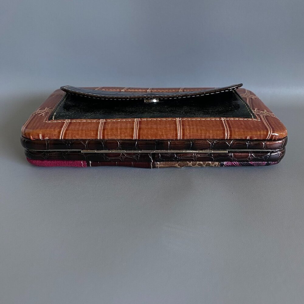 Structured Patchwork Hinged Multimedia Wallet - Picture 6 of 13